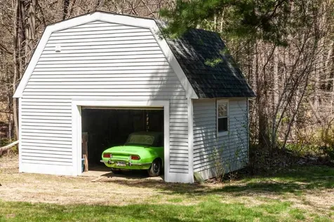 76 Bartlett Road Kittery ME 03904