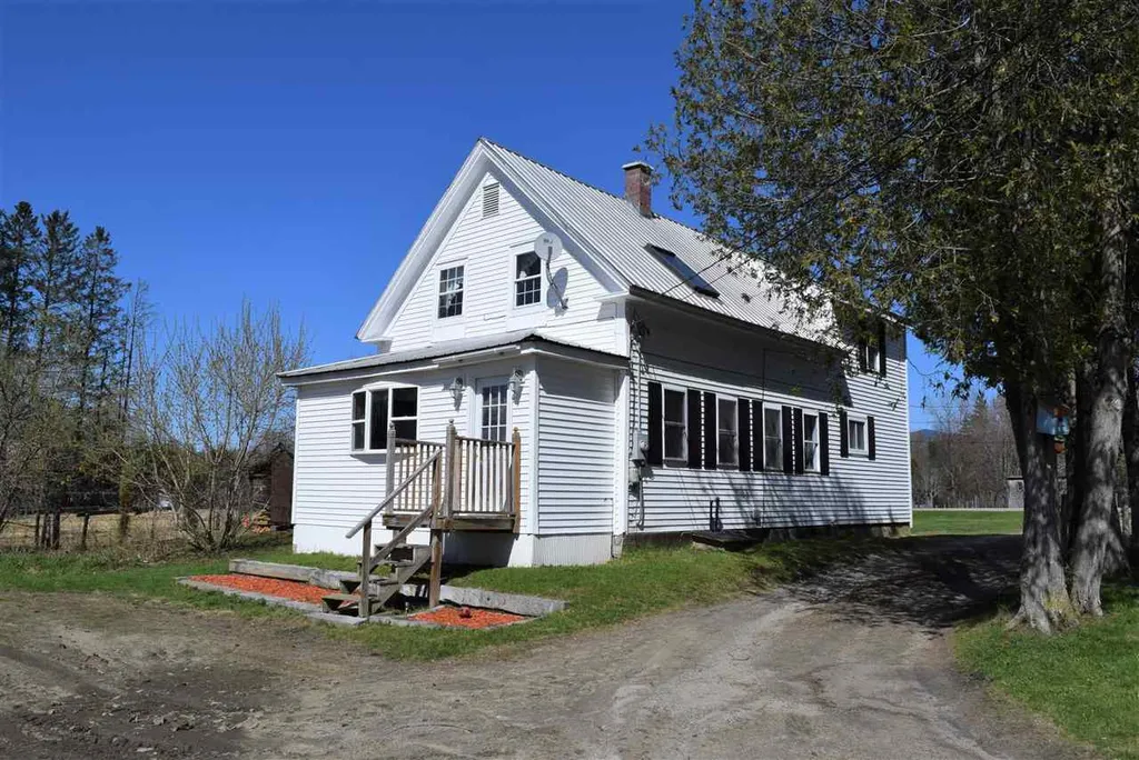 44 Sand Street Lancaster NH 03584