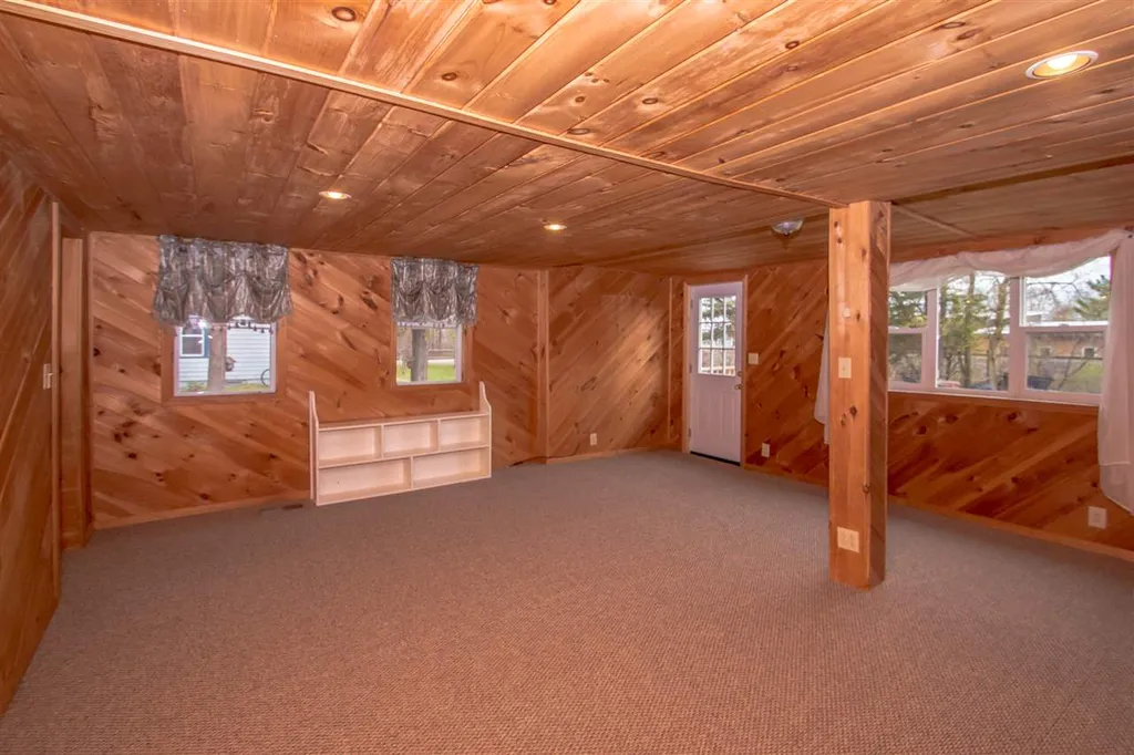 44 Sand Street Lancaster NH 03584