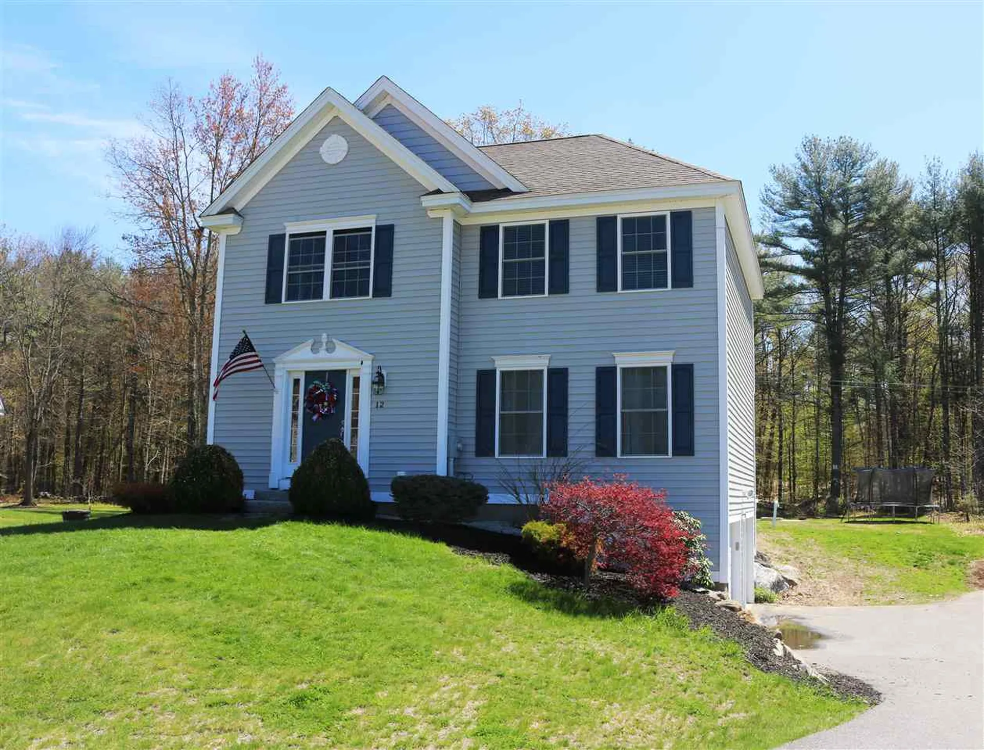 12 Boulder Court Raymond NH 03077