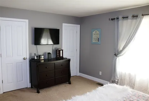 12 Boulder Court Raymond NH 03077