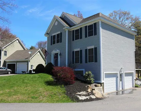 12 Boulder Court Raymond NH 03077