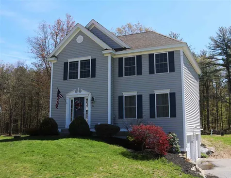 12 Boulder Court Raymond NH 03077
