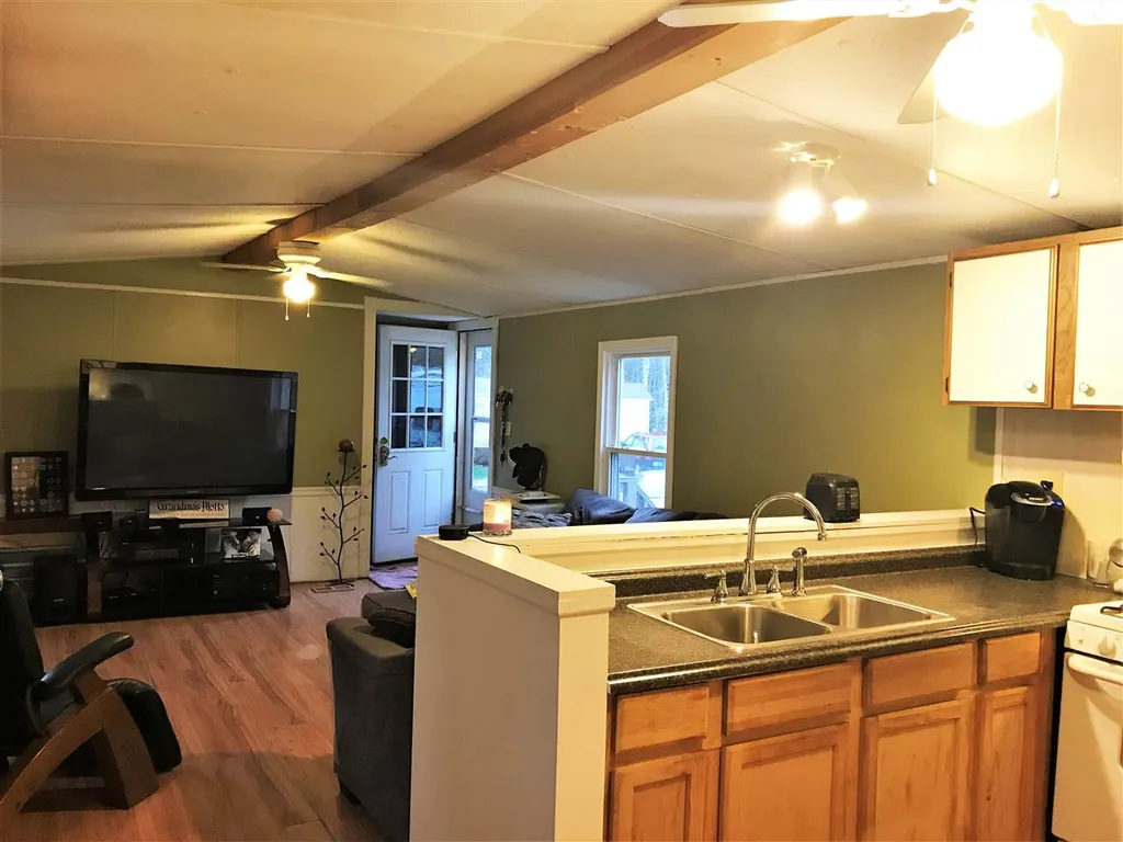 31 Brownstone Lane Rochester NH 03867