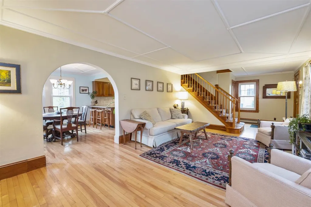 15 Chestnut Court Concord NH 03301