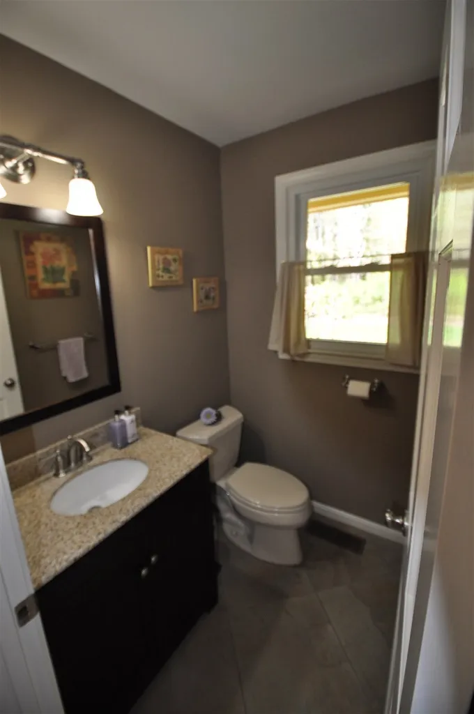 14 Sherwood Drive Hollis NH 03049