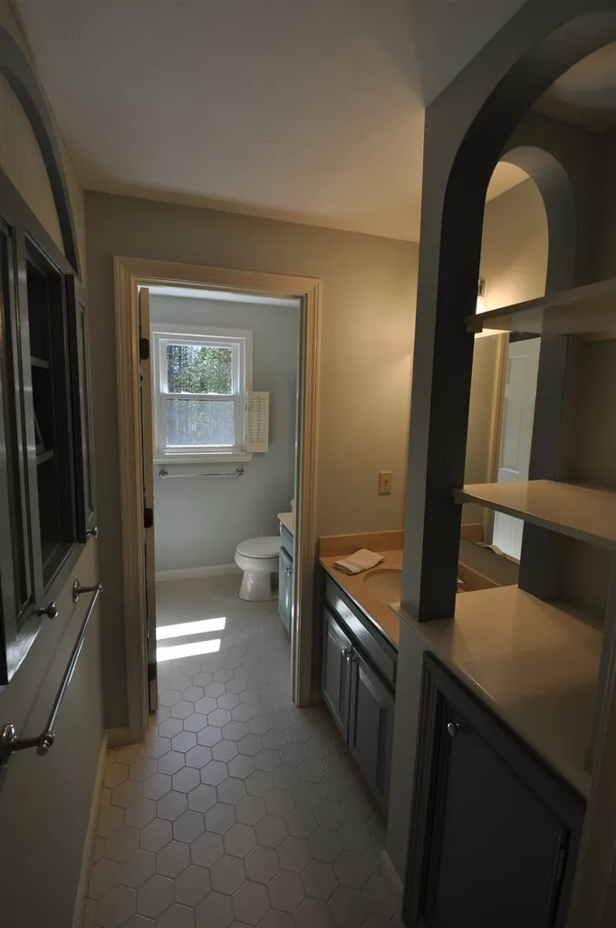 14 Sherwood Drive Hollis NH 03049