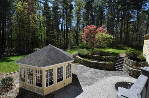 14 Sherwood Drive Hollis NH 03049
