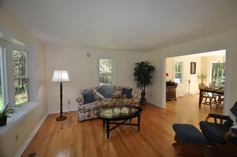 14 Sherwood Drive Hollis NH 03049