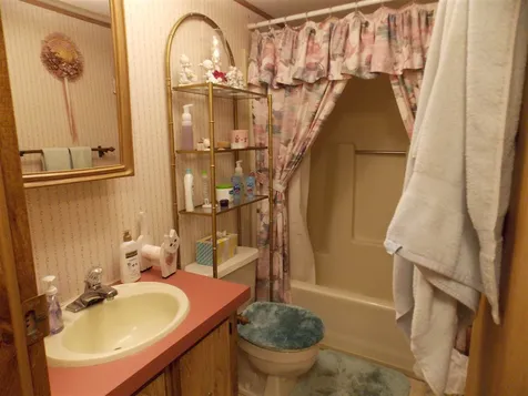 41 Hemlock Terrace Plymouth NH 03264