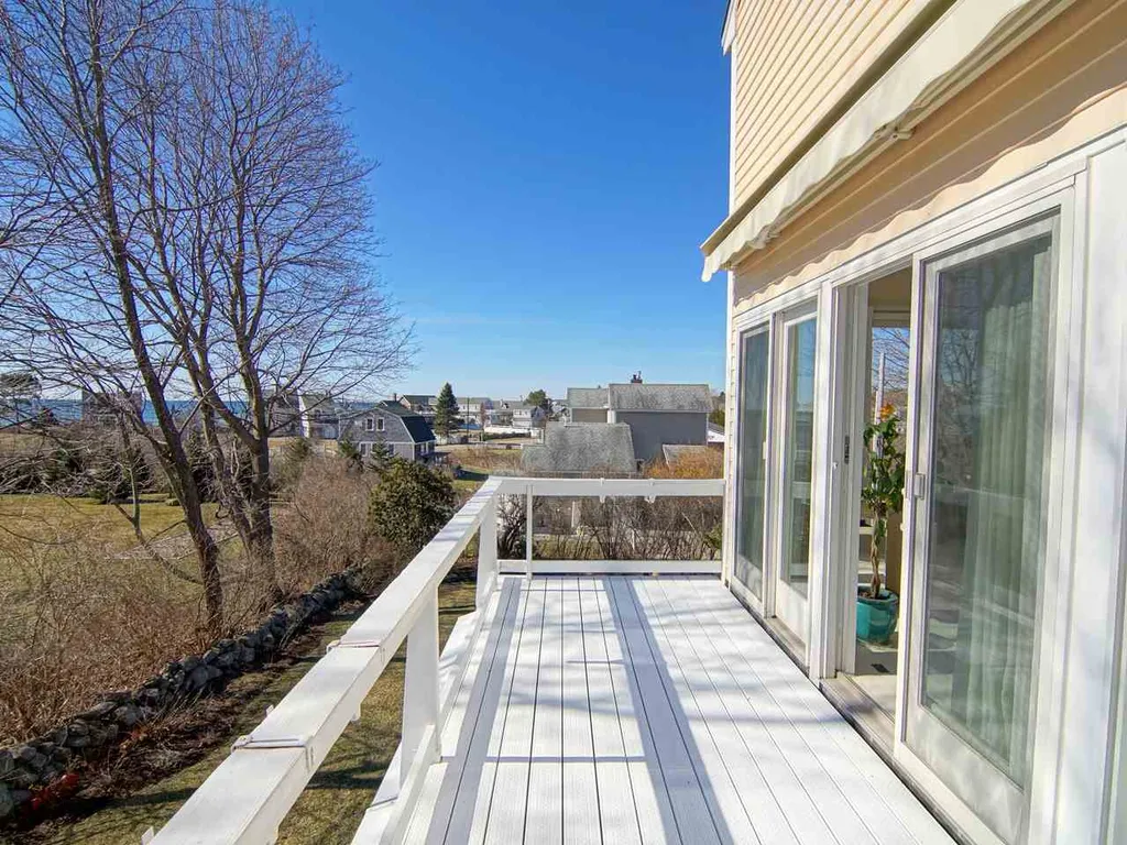 65 Foss Circle Rye NH 03870