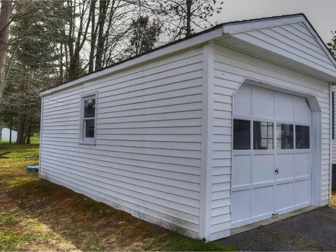 831 Middlewood Road Williston VT 05495