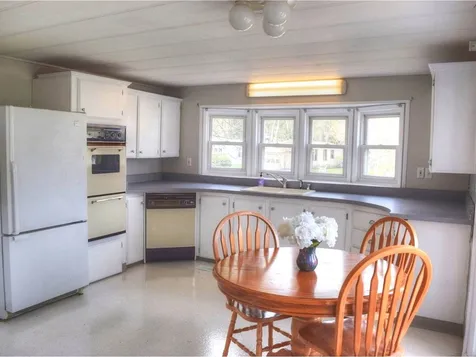 831 Middlewood Road Williston VT 05495