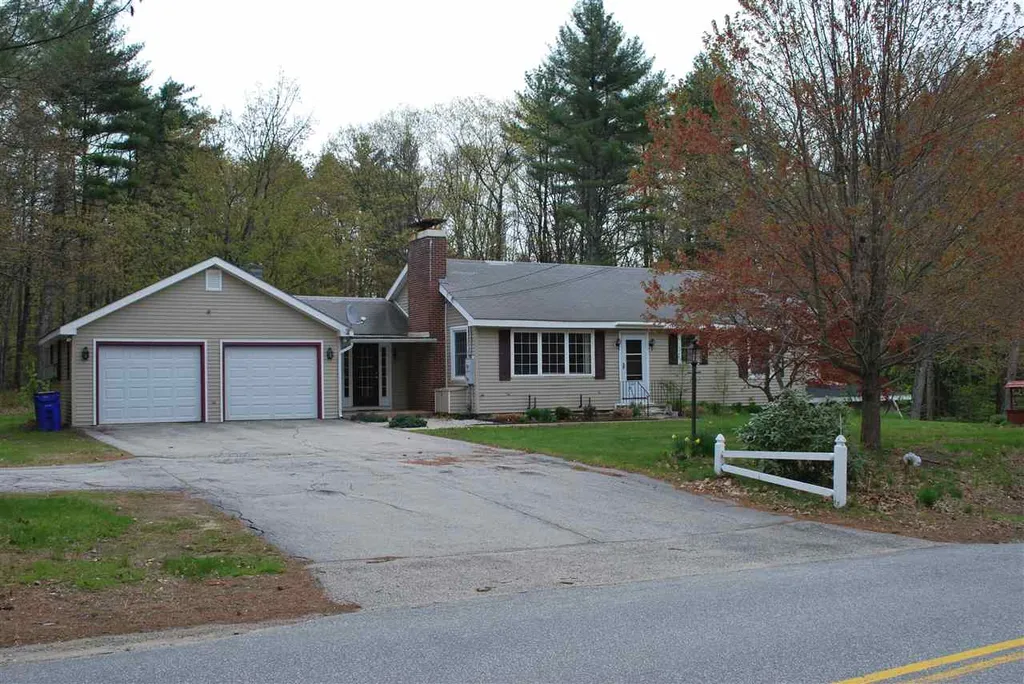 182 Tibbetts Hill Road Goffstown NH 03045