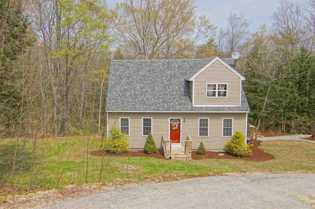 90 Oakwood Drive Northwood NH 03261