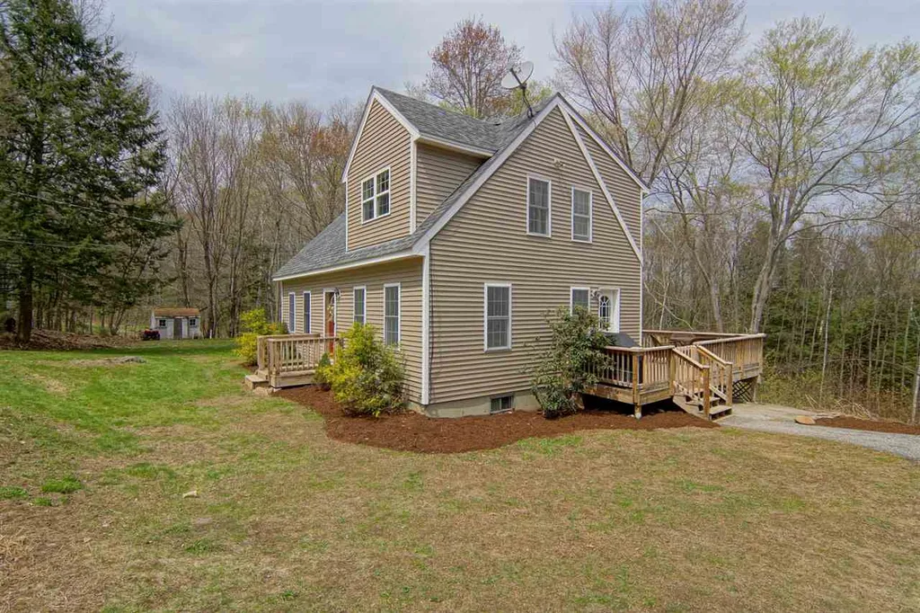 90 Oakwood Drive Northwood NH 03261