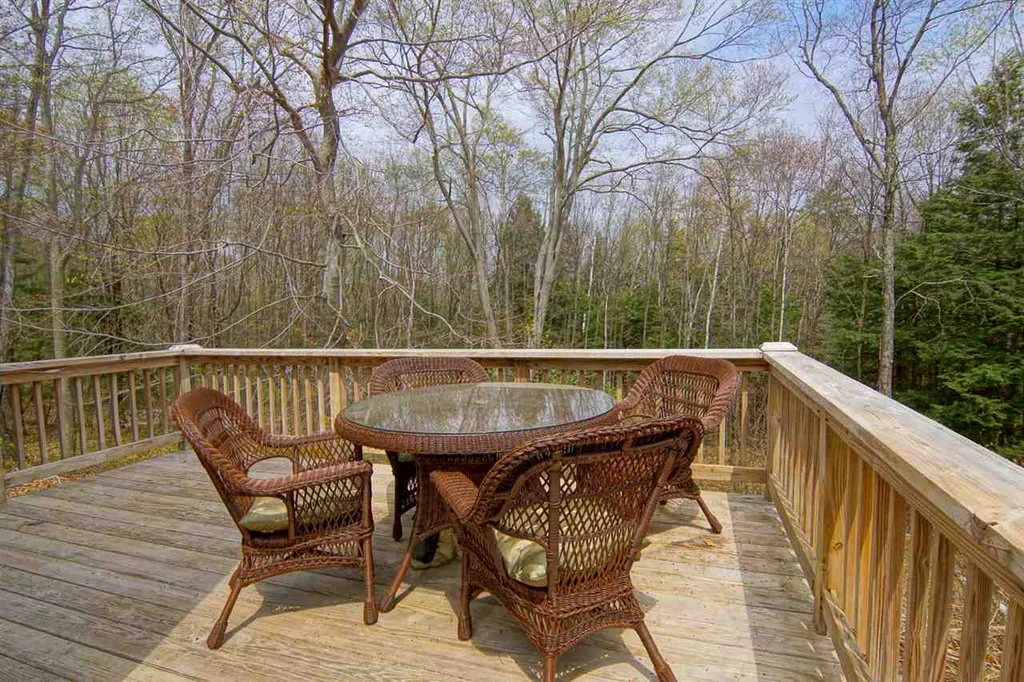 90 Oakwood Drive Northwood NH 03261