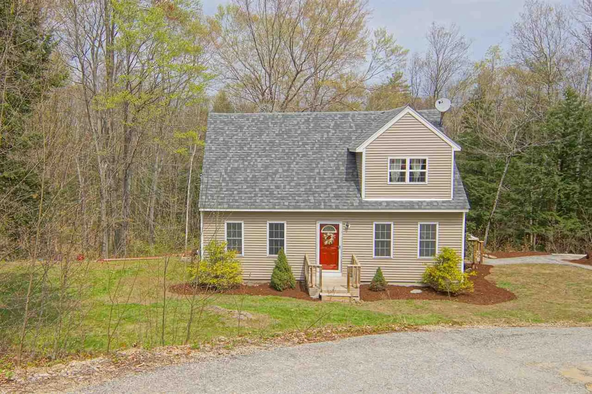 90 Oakwood Drive Northwood NH 03261