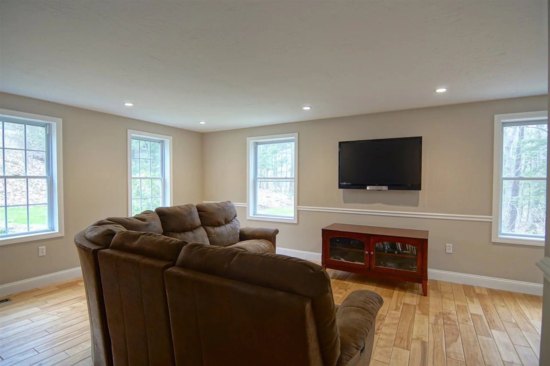 90 Oakwood Drive Northwood NH 03261