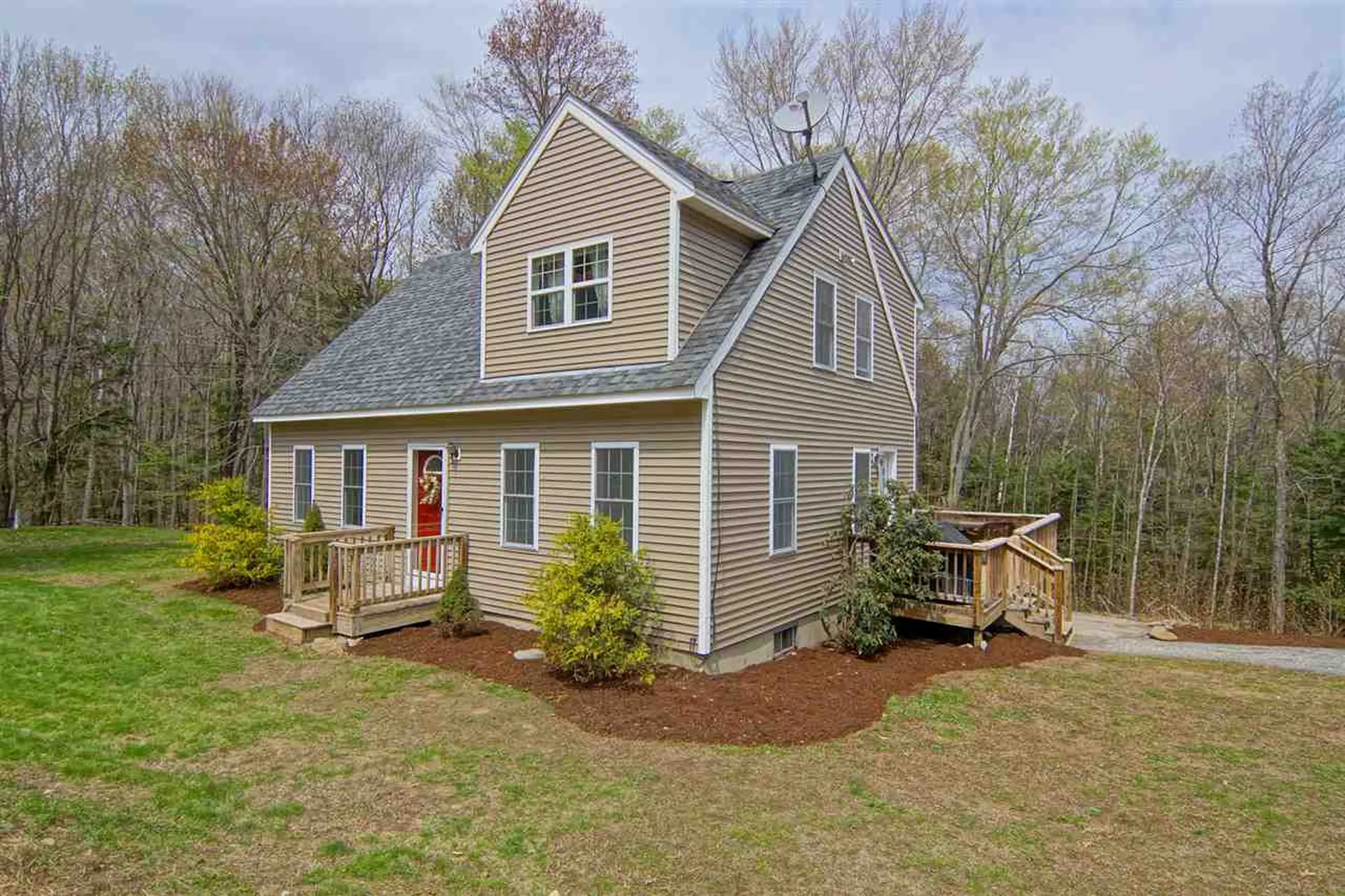 90 Oakwood Drive Northwood NH 03261
