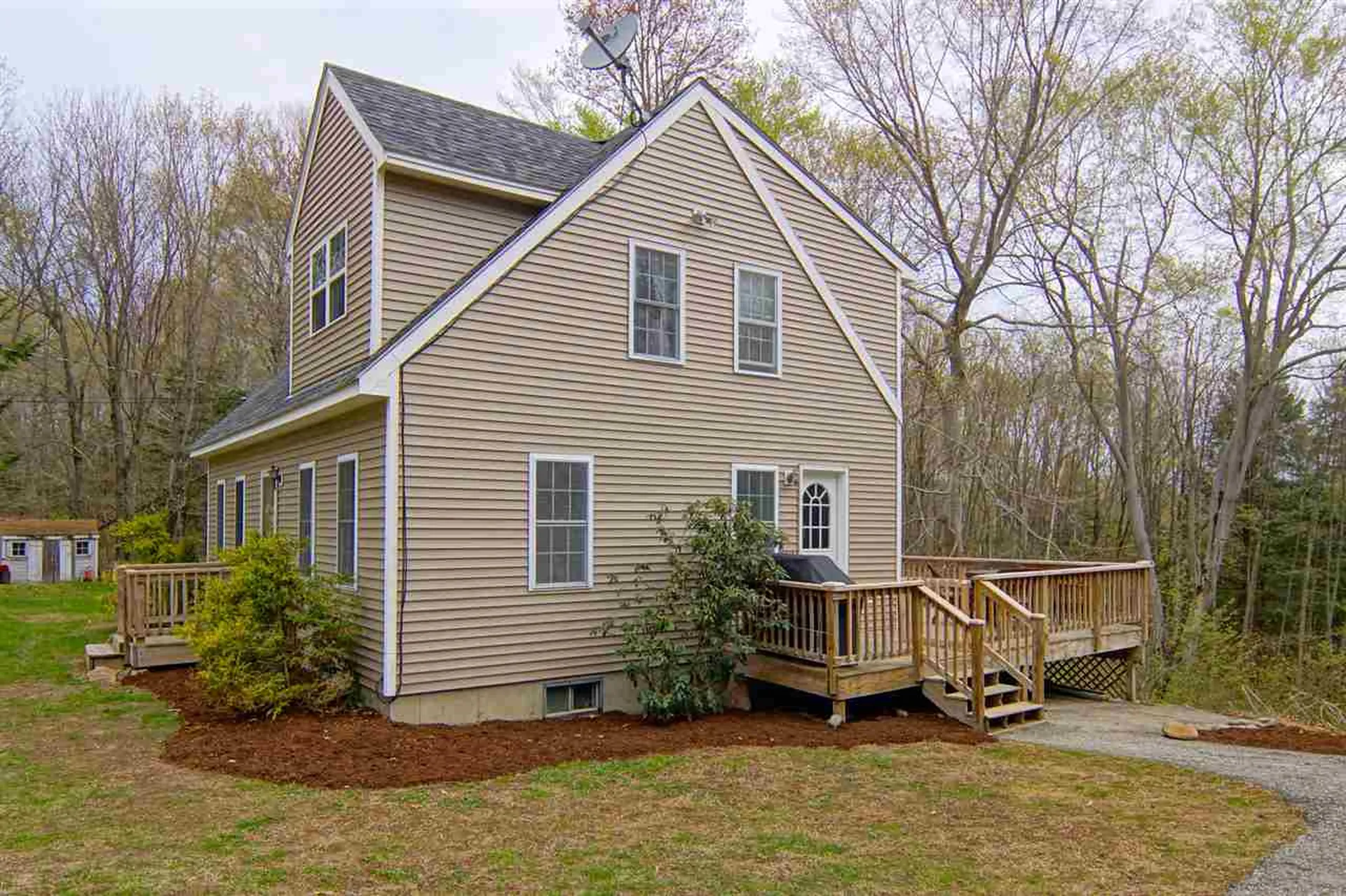 90 Oakwood Drive Northwood NH 03261