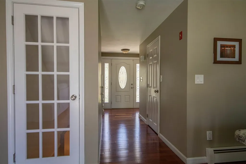 27 Dahl Road Merrimack NH 03054
