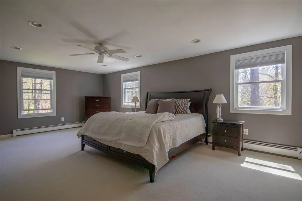 27 Dahl Road Merrimack NH 03054