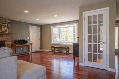 27 Dahl Road Merrimack NH 03054