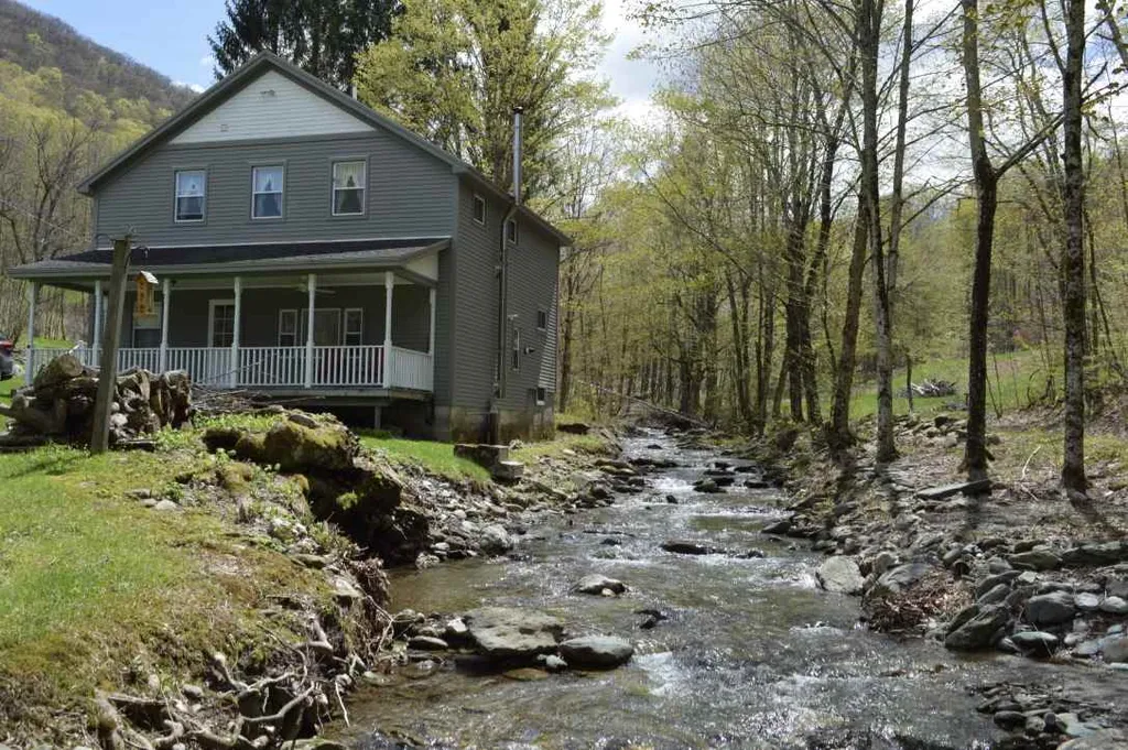 1035 Sandgate Road Rupert VT 05776