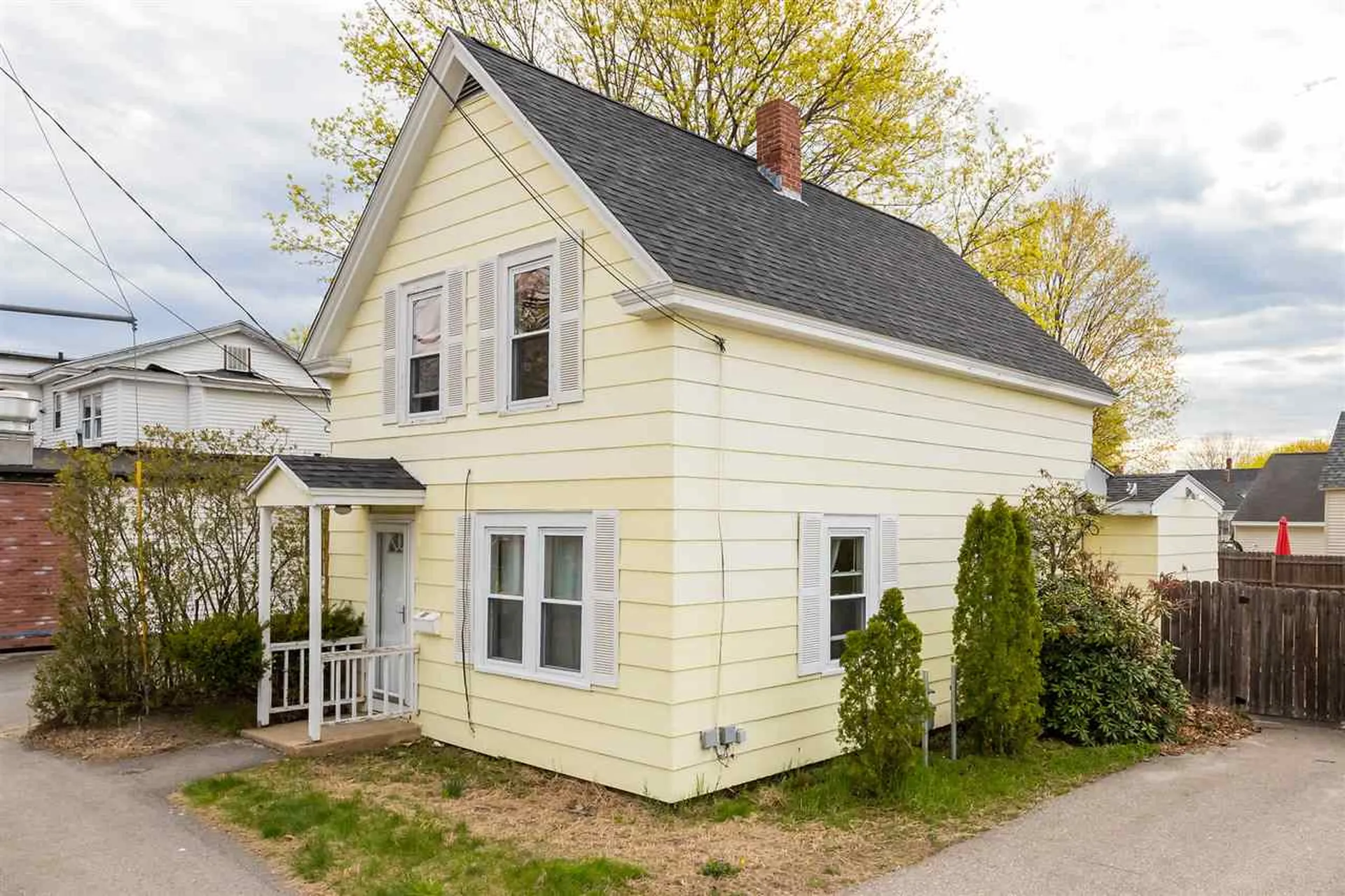 68 Washington Street Rochester NH 03867