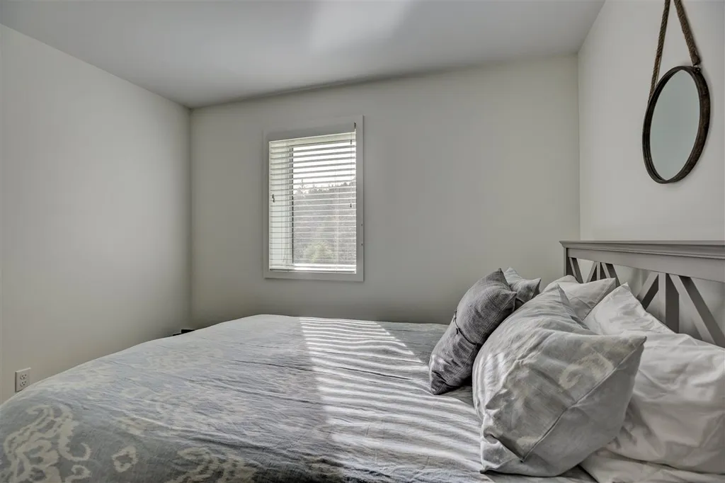 1047 Willard Road Hartford VT 05059