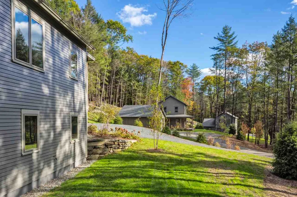 1047 Willard Road Hartford VT 05059
