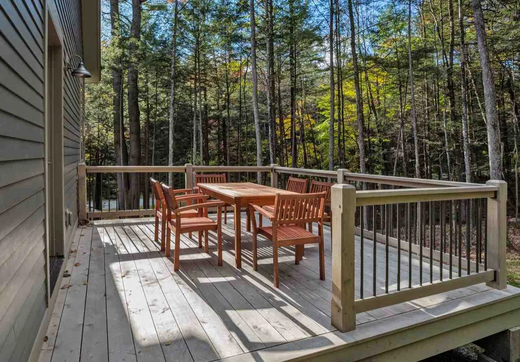 1047 Willard Road Hartford VT 05059