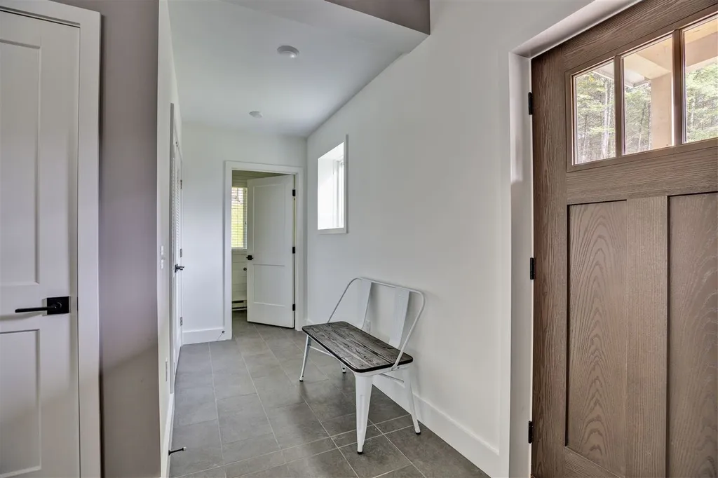 1047 Willard Road Hartford VT 05059