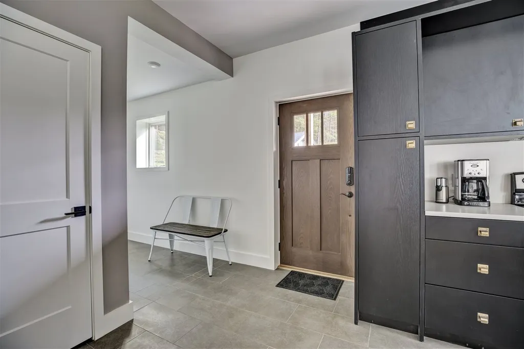 1047 Willard Road Hartford VT 05059