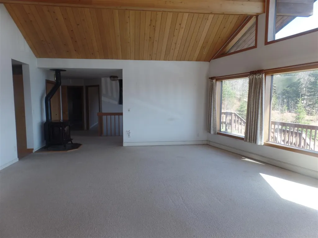 989 Upton Road Errol NH 03579