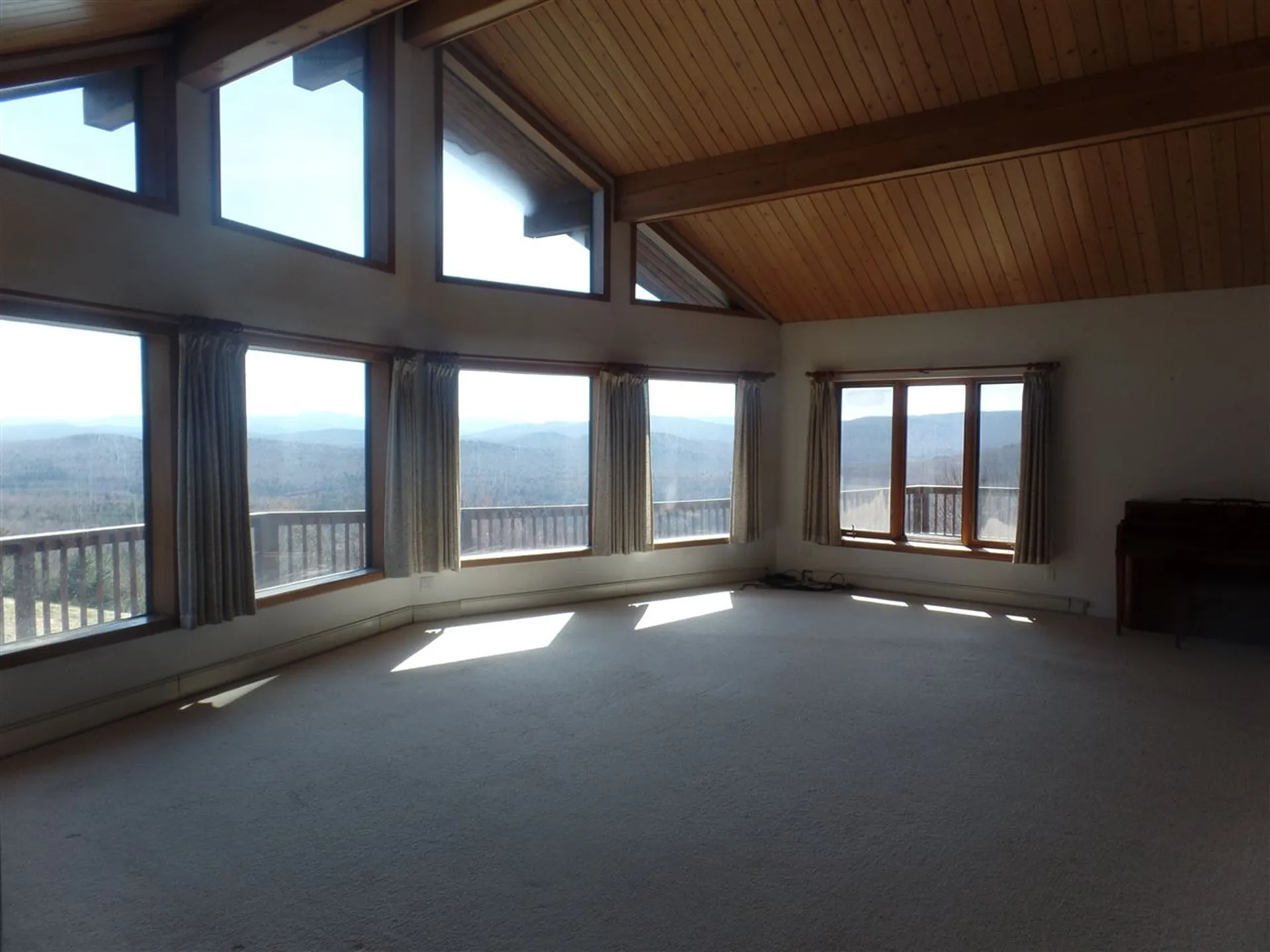 989 Upton Road Errol NH 03579