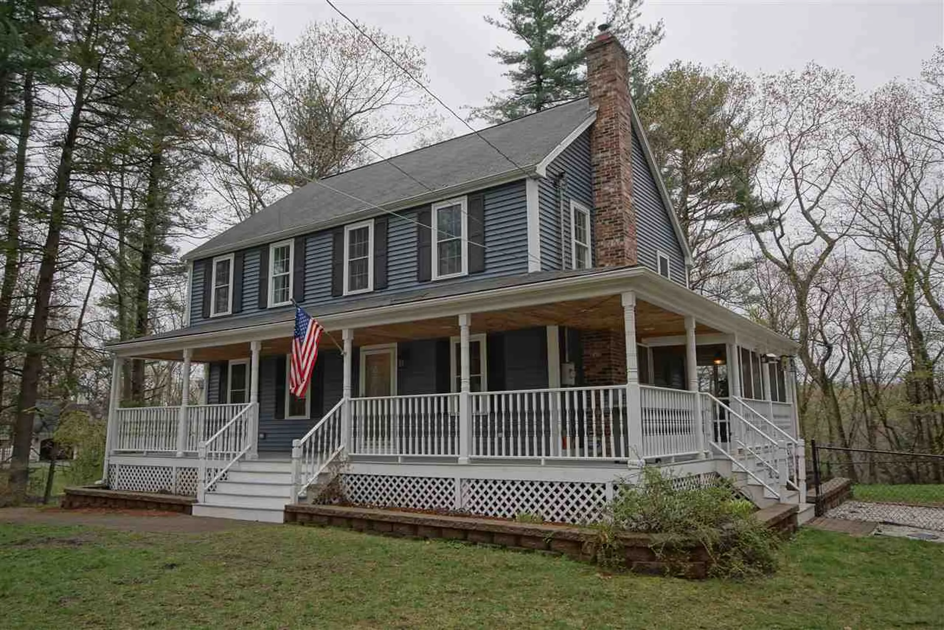 2 Blueberry Lane Londonderry NH 03053