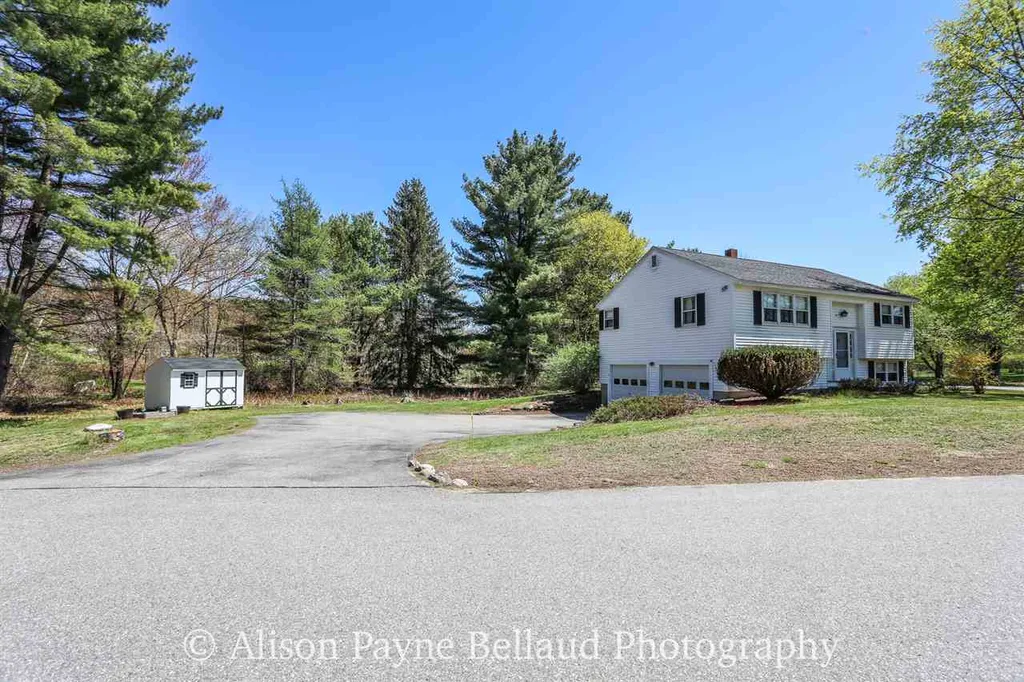14 Autumn Street Goffstown NH 03045