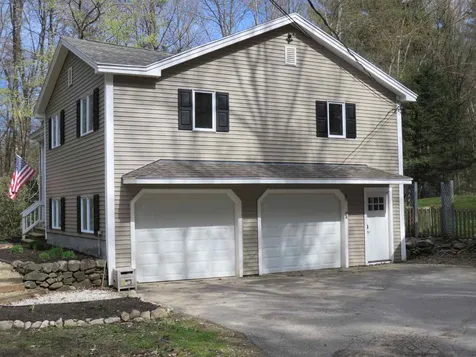 112 River Road Farmington NH 03835