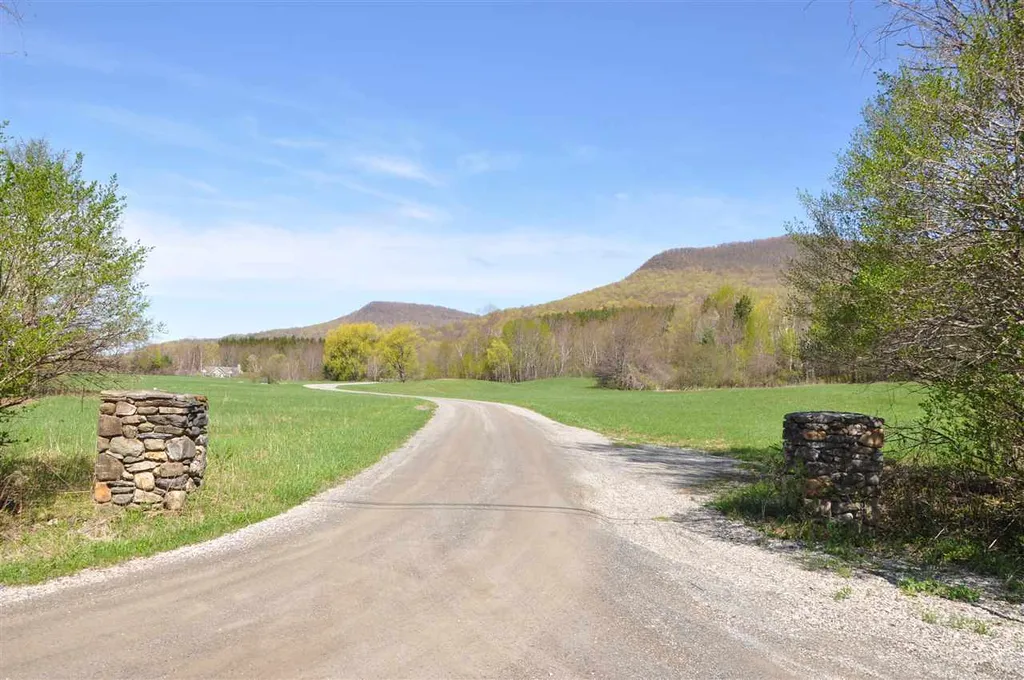 100 Twin Willow Lane Dorset VT 05251