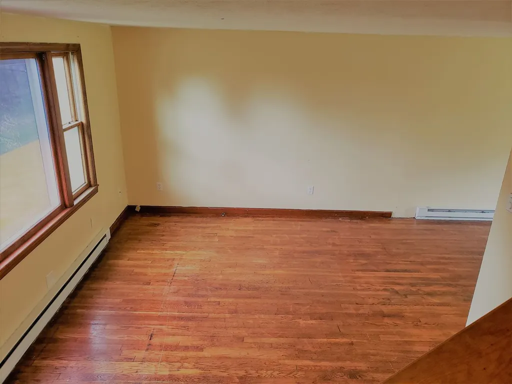 9 Gibbons Lane Greenfield NH 03047