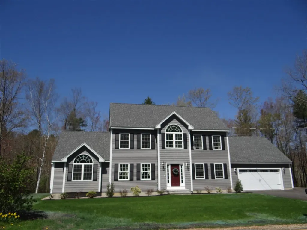 41 Maple Avenue Hampstead NH 03841