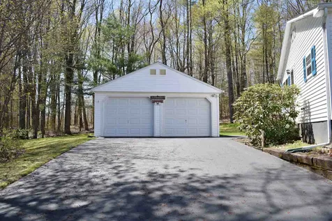 215 Stonehill Road Williston VT 05495