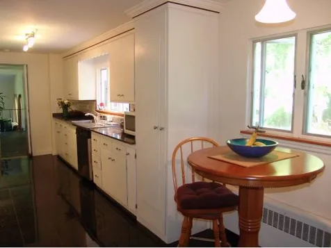 74 Greenhill Parkway Brattleboro VT 05301