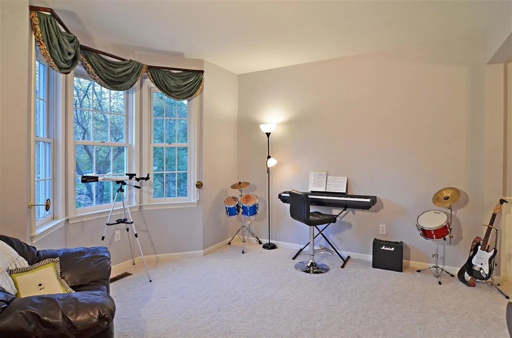 24 Dunlap Drive Bedford NH 03110
