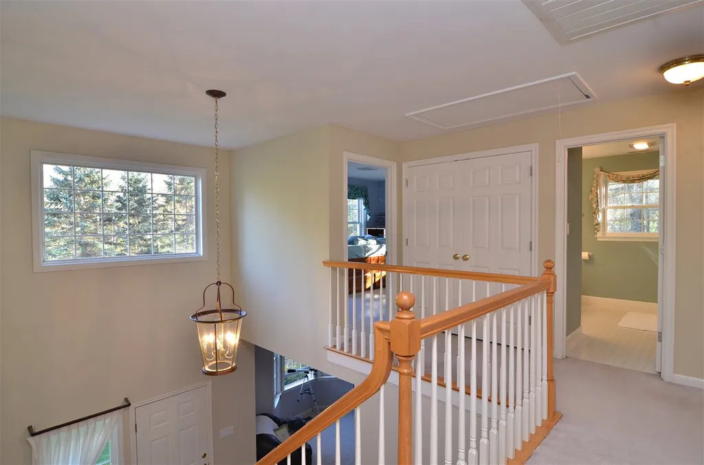 24 Dunlap Drive Bedford NH 03110