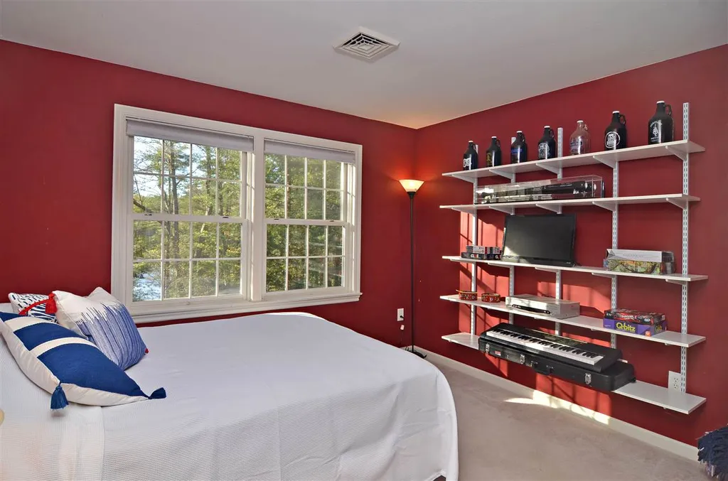 24 Dunlap Drive Bedford NH 03110
