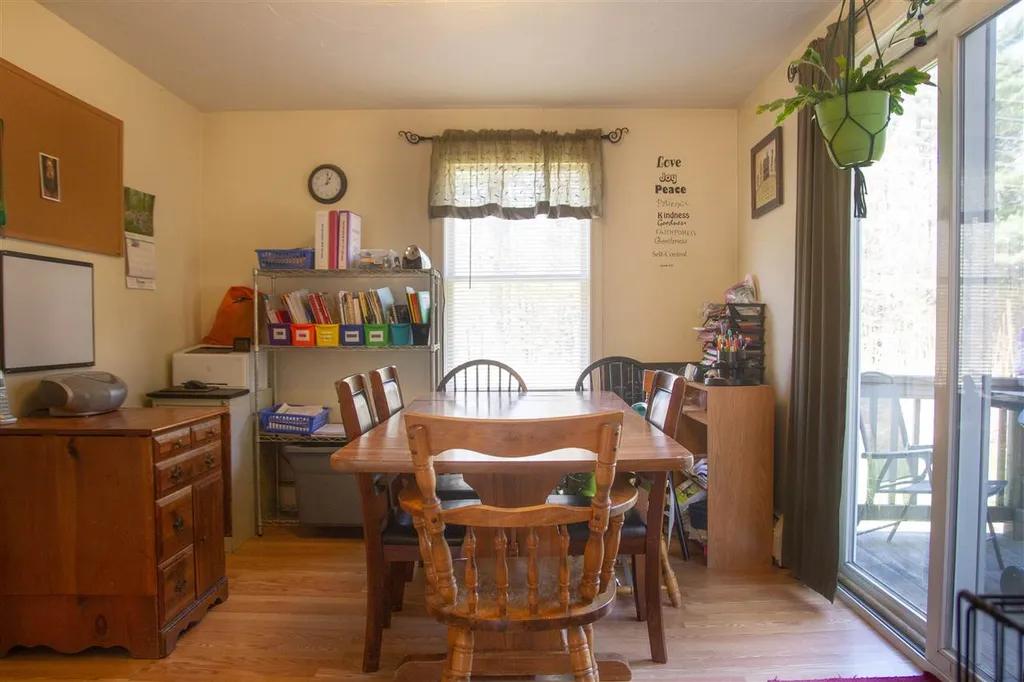 15 Railroad Avenue Belmont NH 03220