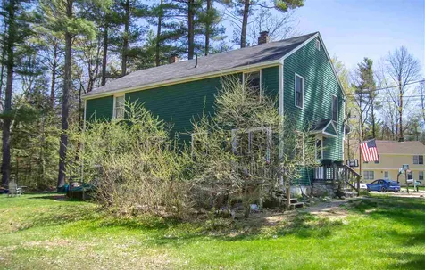 15 Railroad Avenue Belmont NH 03220